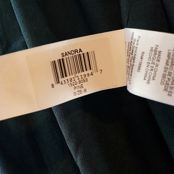 Dress the Population Sandra Plunge Crepe Trumpet Gown in Pine Green - Picture 5 of 8